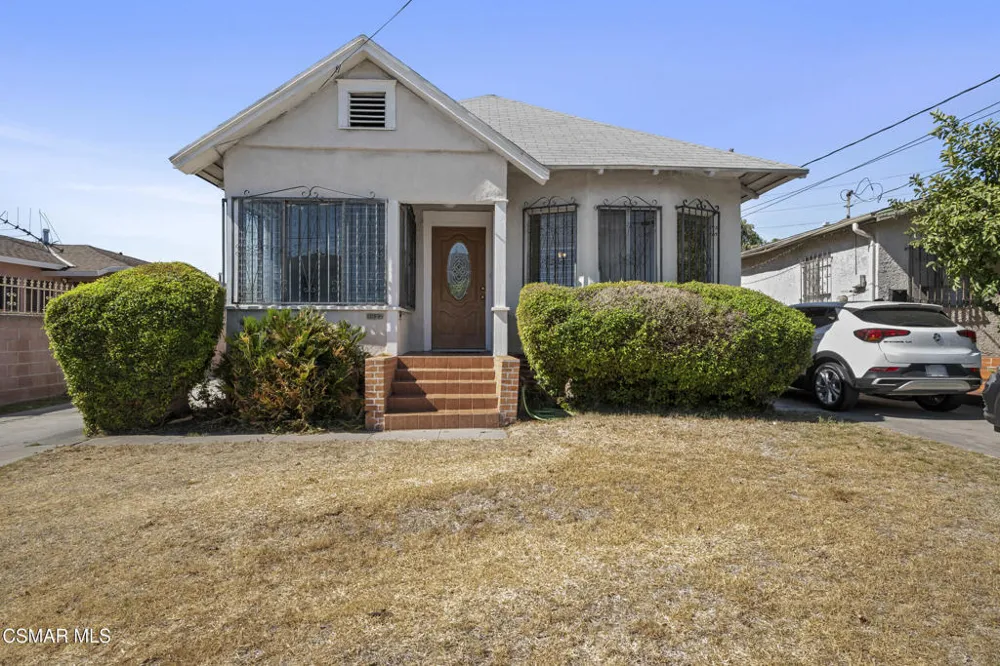 3627 Flower Street Huntington Park, CA 90255