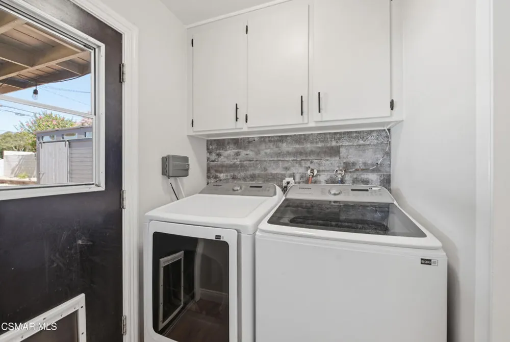3055 Waco Avenue Simi Valley, CA 93063