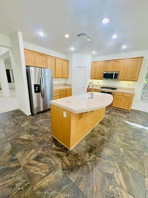 2114 Diego Court Tracy, CA 95377
