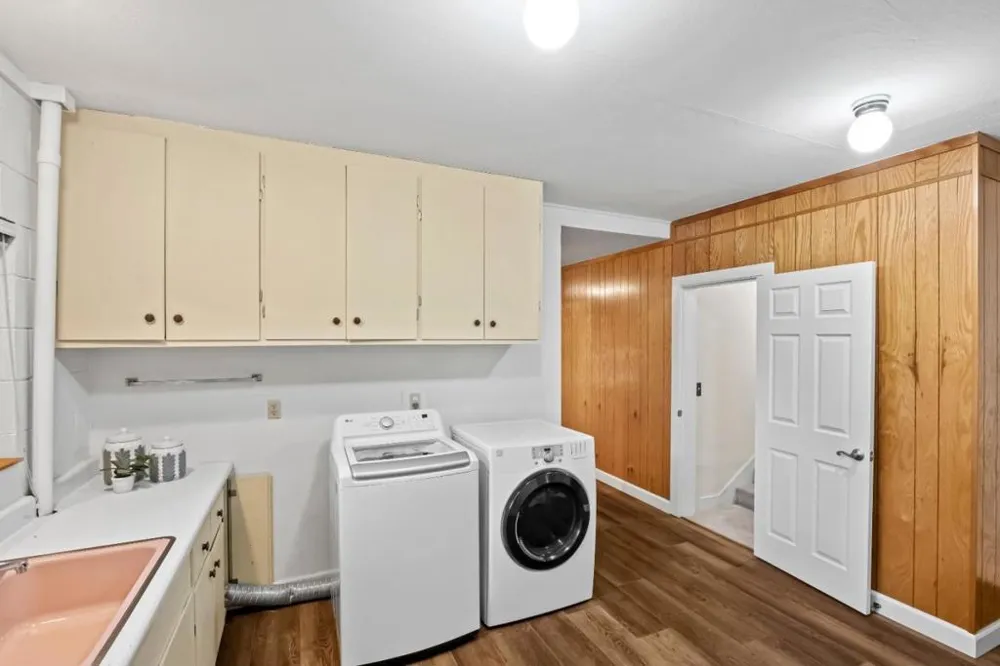 15565 Armsby Lane Morgan Hill, CA 95037
