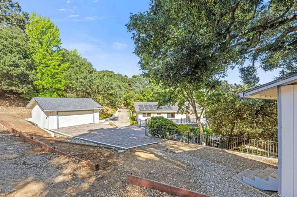 15565 Armsby Lane Morgan Hill, CA 95037