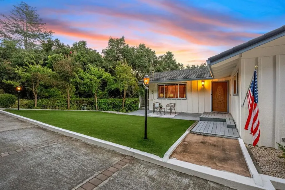 15565 Armsby Lane Morgan Hill, CA 95037