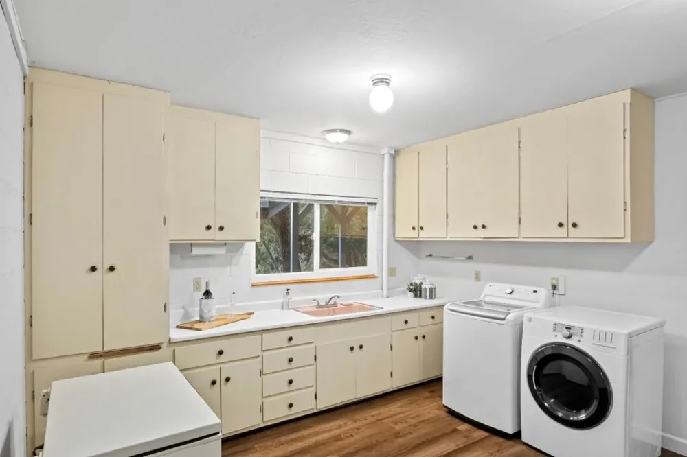 15565 Armsby Lane Morgan Hill, CA 95037
