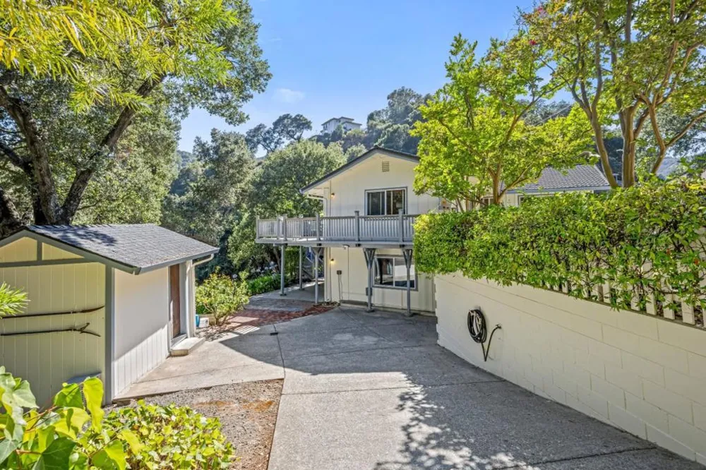 15565 Armsby Lane Morgan Hill, CA 95037