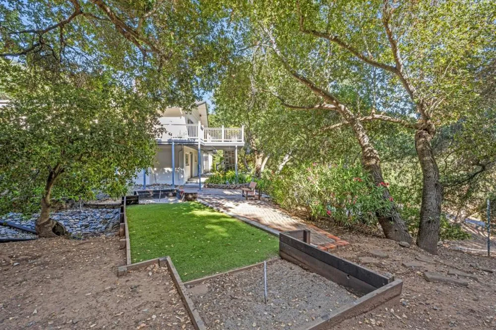 15565 Armsby Lane Morgan Hill, CA 95037