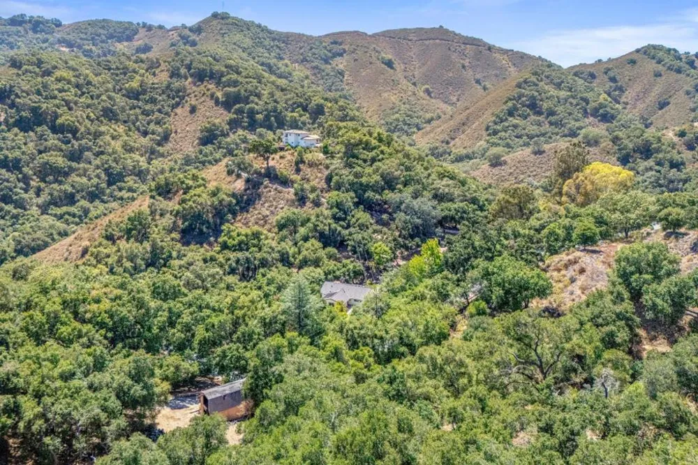 15565 Armsby Lane Morgan Hill, CA 95037