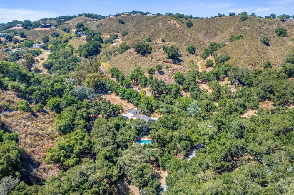 15565 Armsby Lane Morgan Hill, CA 95037