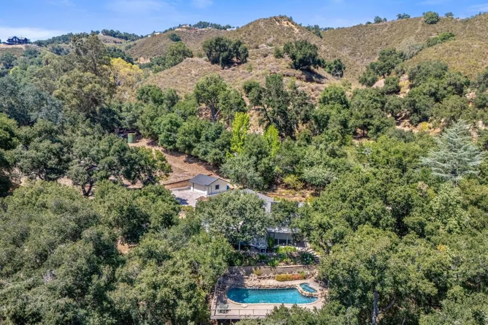 15565 Armsby Lane Morgan Hill, CA 95037