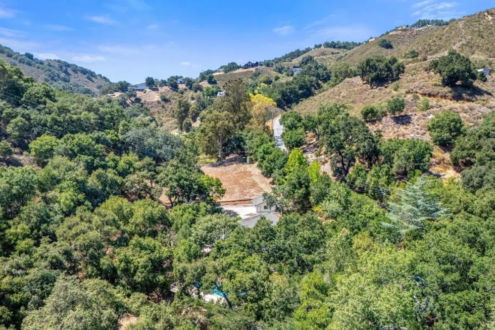 15565 Armsby Lane Morgan Hill, CA 95037