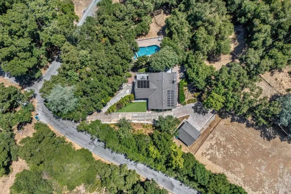 15565 Armsby Lane Morgan Hill, CA 95037