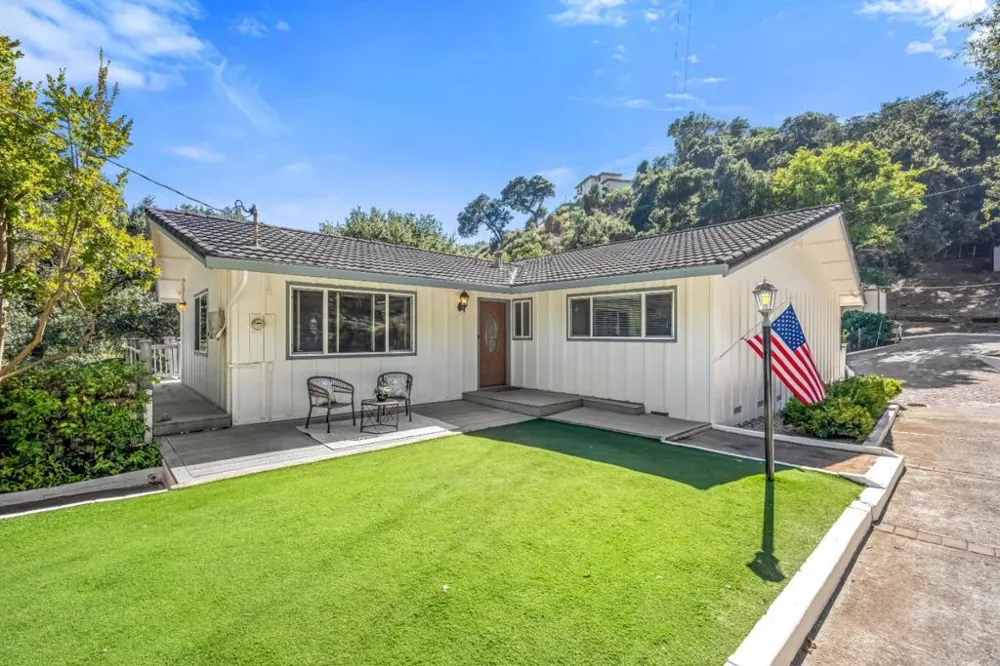 15565 Armsby Lane Morgan Hill, CA 95037
