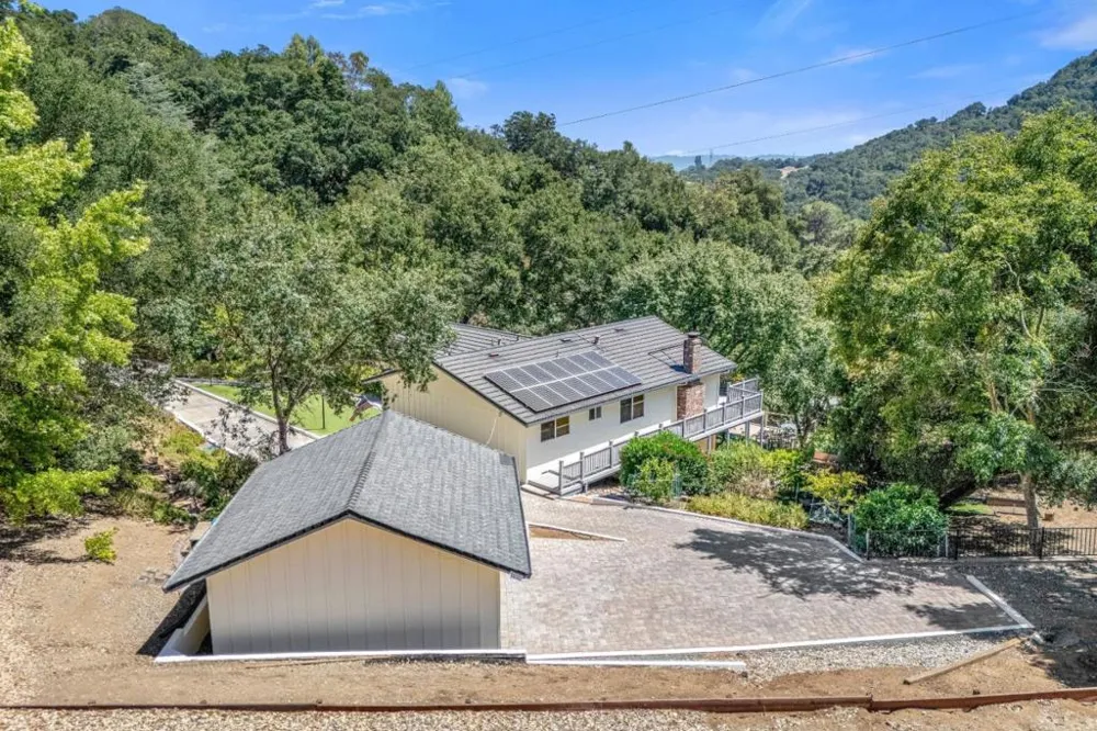 15565 Armsby Lane Morgan Hill, CA 95037
