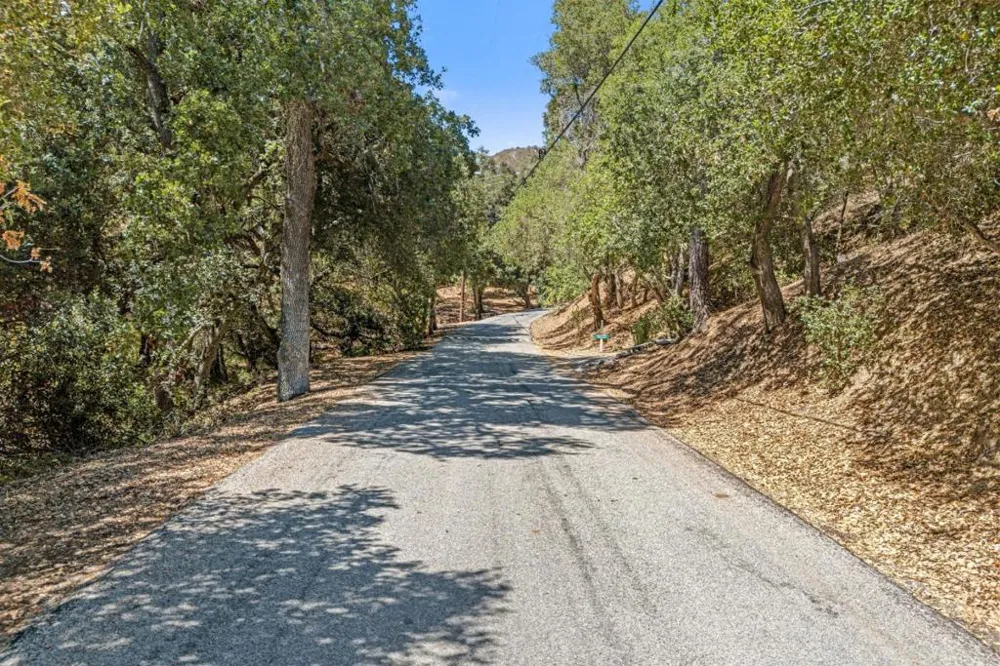 15565 Armsby Lane Morgan Hill, CA 95037