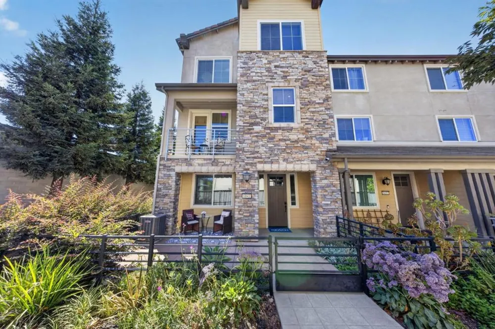 6041 Sunstone Drive San Jose, CA 95123