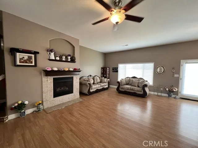 4100 Northwind Dr. Bakersfield, CA 93304