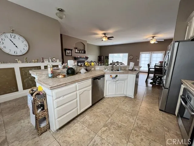 4100 Northwind Dr. Bakersfield, CA 93304