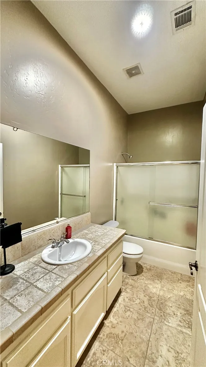 4100 Northwind Dr. Bakersfield, CA 93304