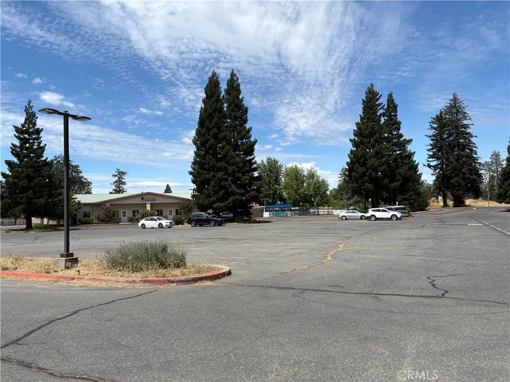 7224 Skyway Paradise, CA 95969
