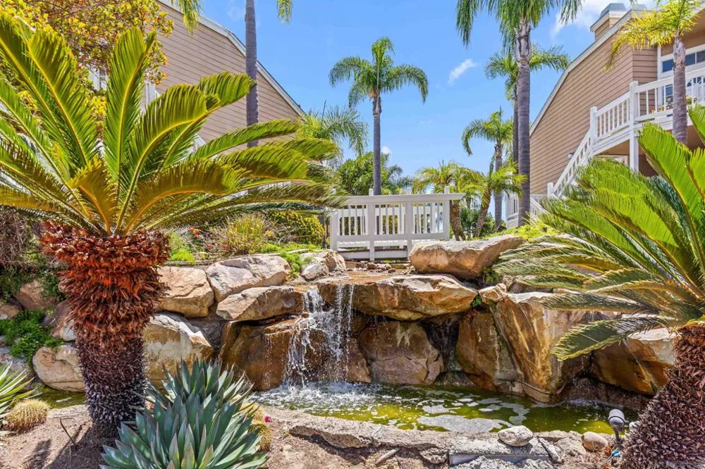 8585 Via Mallorca #41 La Jolla, CA 92037