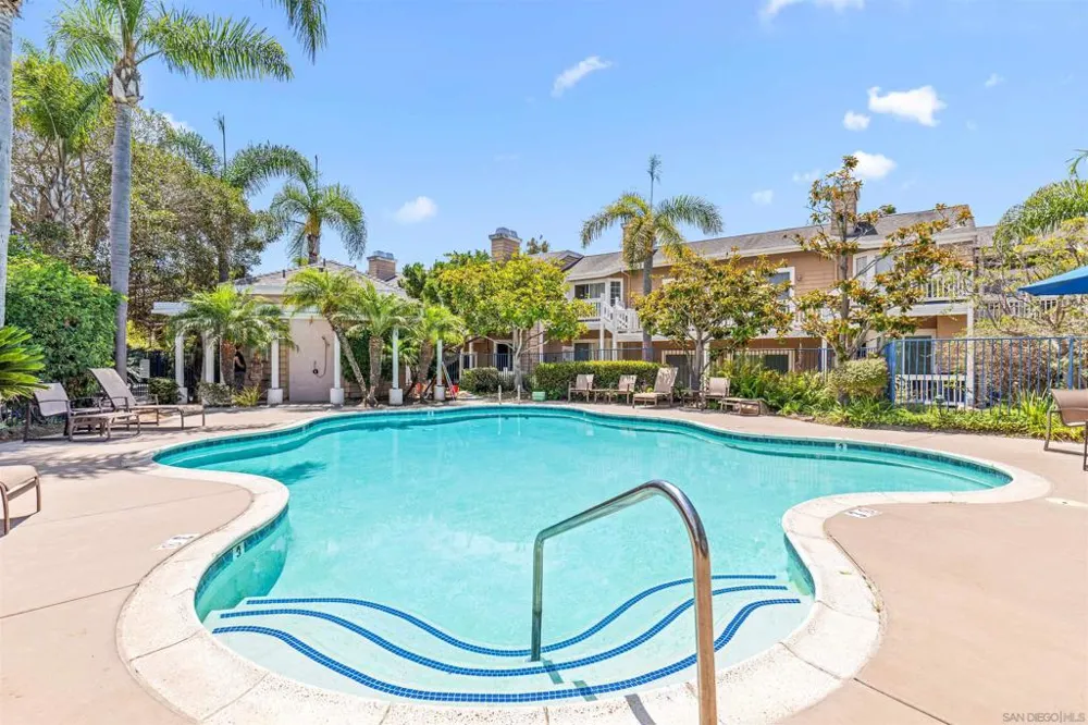 8585 Via Mallorca #41 La Jolla, CA 92037
