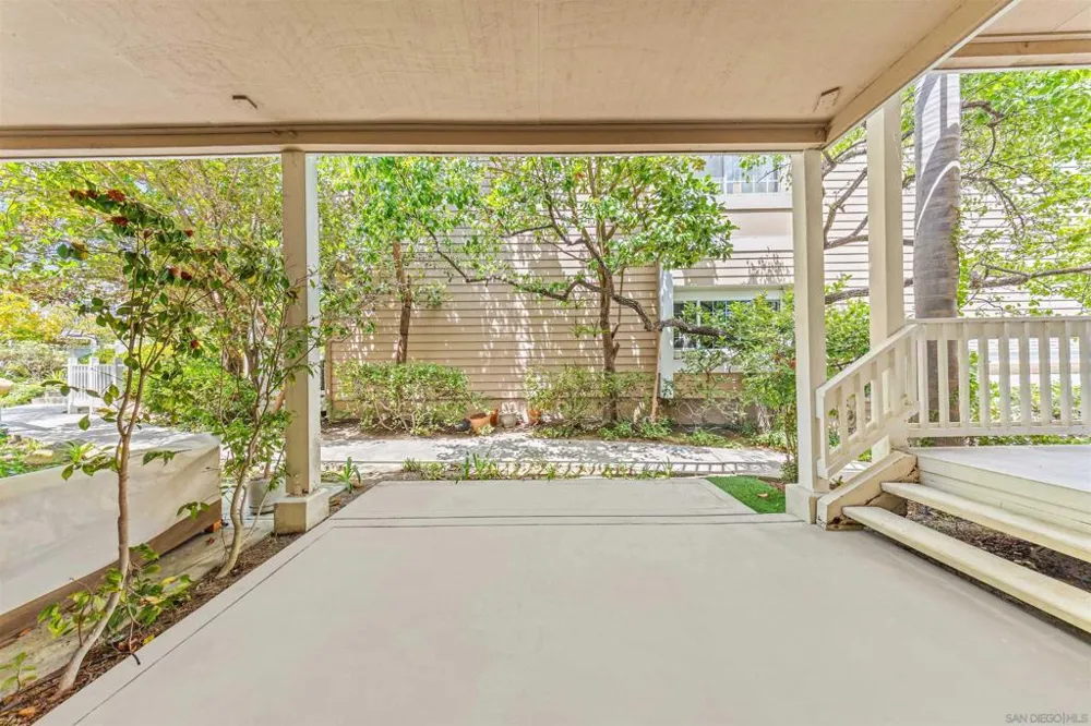 8585 Via Mallorca #41 La Jolla, CA 92037