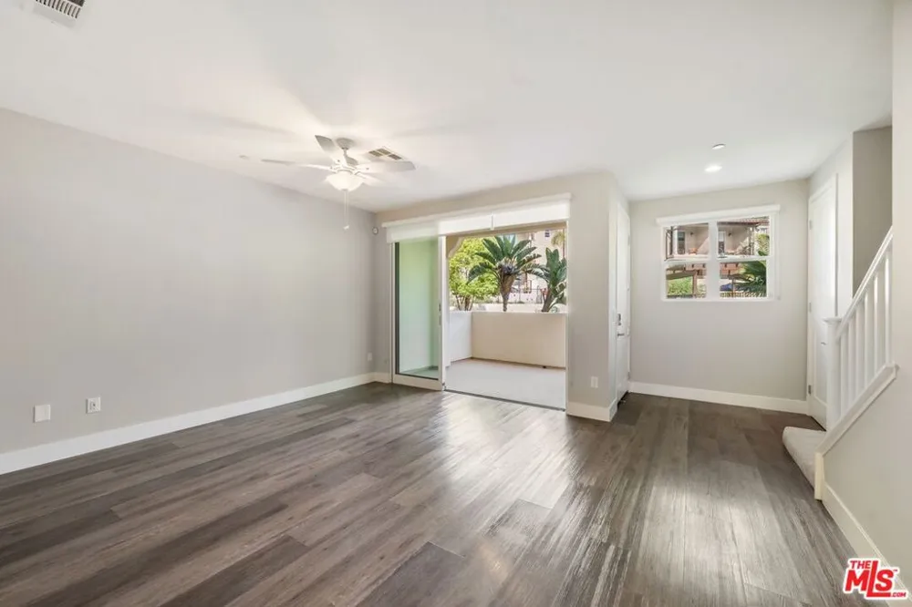 4378 Paxton Place Calabasas, CA 91302