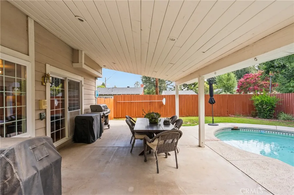 24510 Apple St. Newhall, CA 91321
