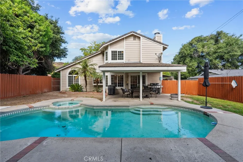 24510 Apple St. Newhall, CA 91321