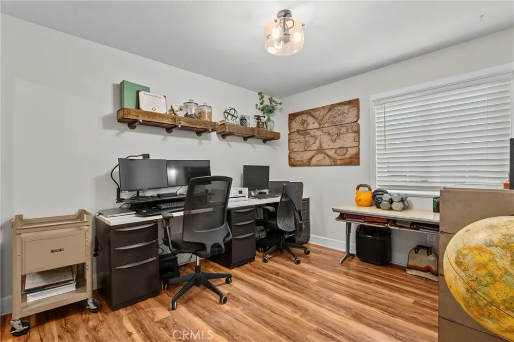 24510 Apple St. Newhall, CA 91321