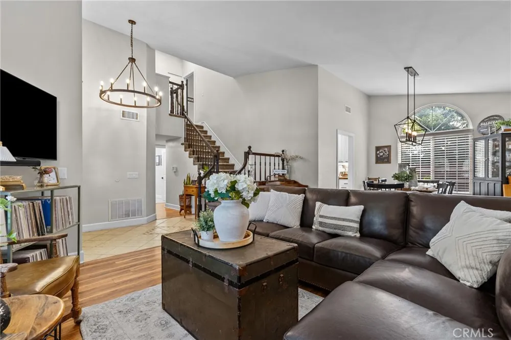 24510 Apple St. Newhall, CA 91321