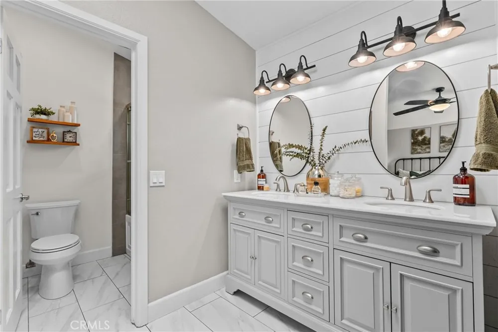 24510 Apple St. Newhall, CA 91321