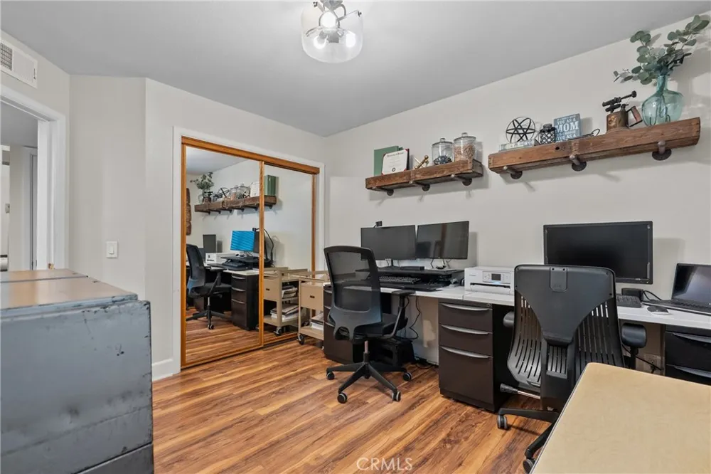 24510 Apple St. Newhall, CA 91321