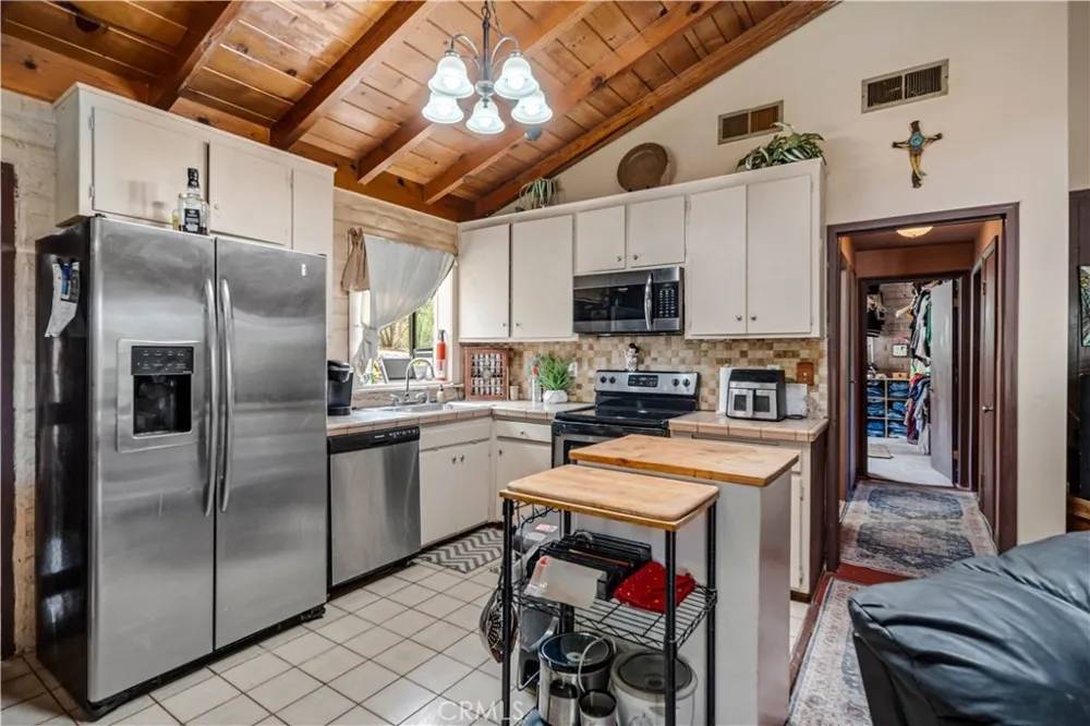 42766 Ranch Club Road Lake Hughes, CA 93532