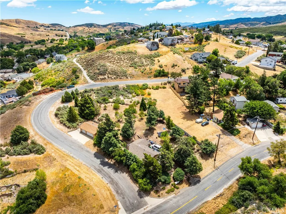 42766 Ranch Club Road Lake Hughes, CA 93532
