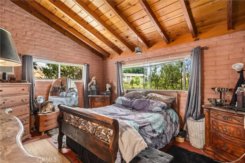 42766 Ranch Club Road Lake Hughes, CA 93532