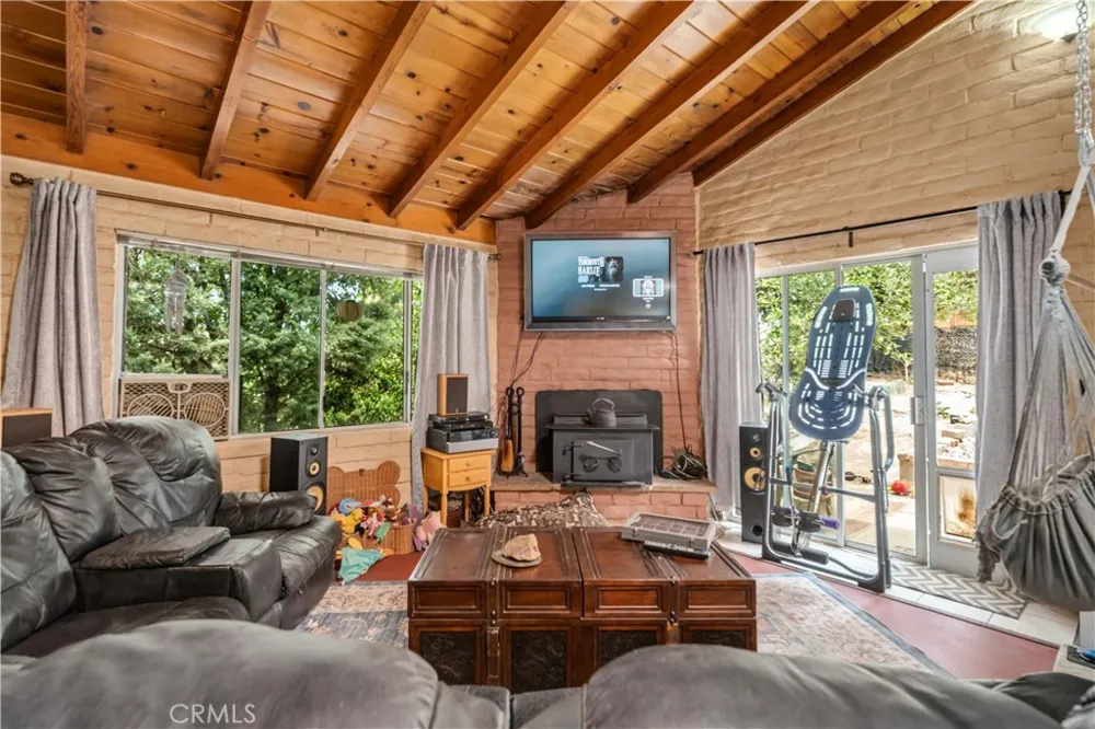 42766 Ranch Club Road Lake Hughes, CA 93532