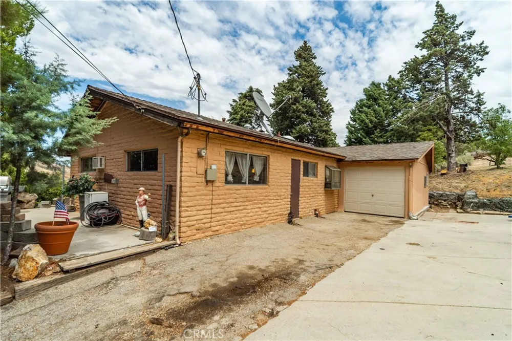 42766 Ranch Club Road Lake Hughes, CA 93532