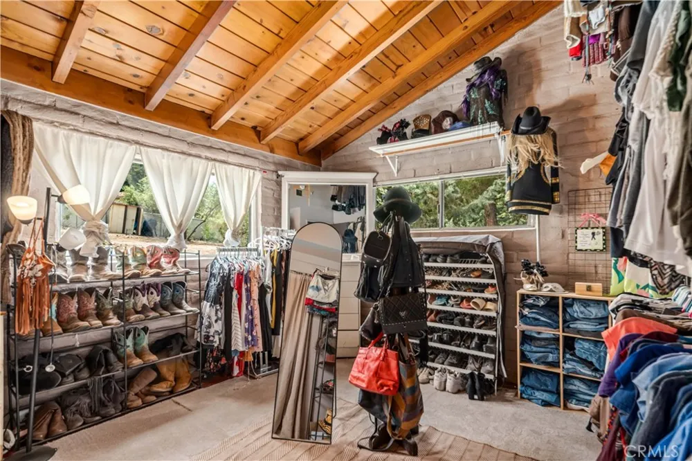 42766 Ranch Club Road Lake Hughes, CA 93532