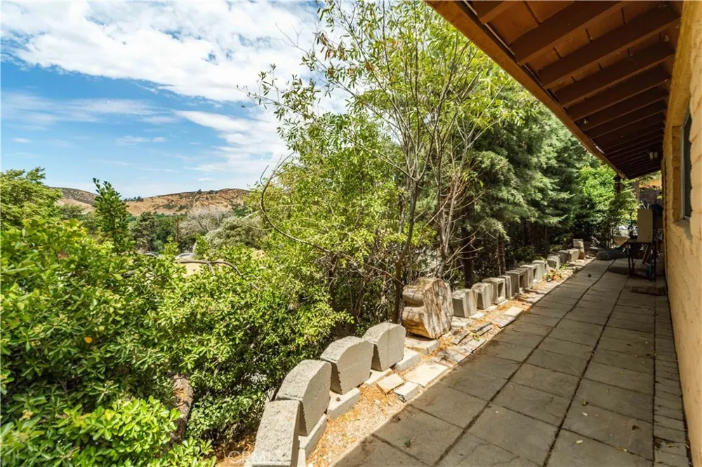 42766 Ranch Club Road Lake Hughes, CA 93532