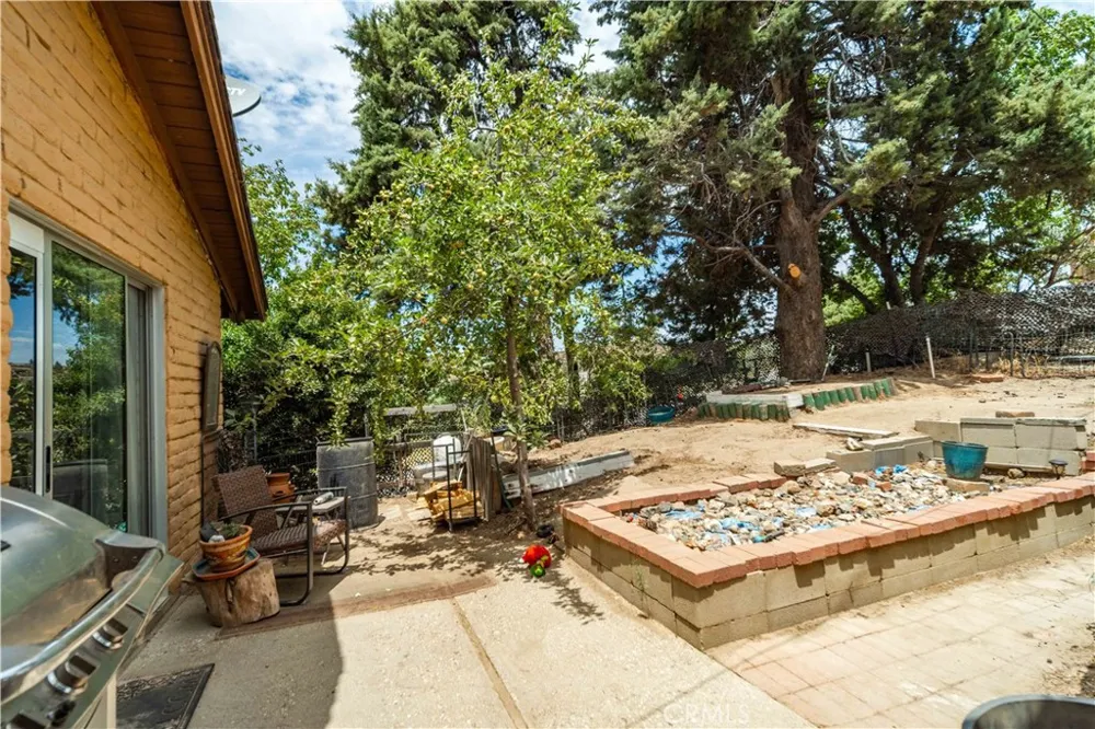 42766 Ranch Club Road Lake Hughes, CA 93532
