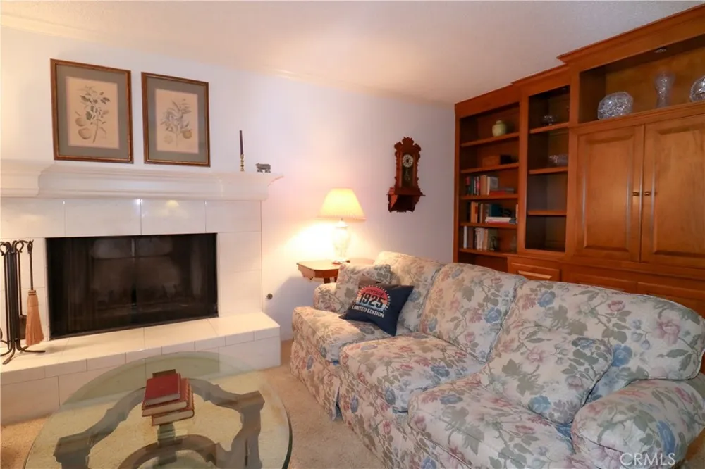 9455 Friendly Woods Whittier, CA 90605