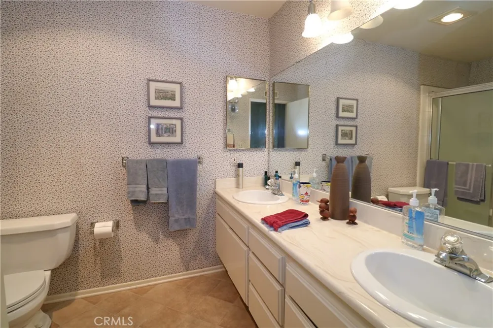 9455 Friendly Woods Whittier, CA 90605