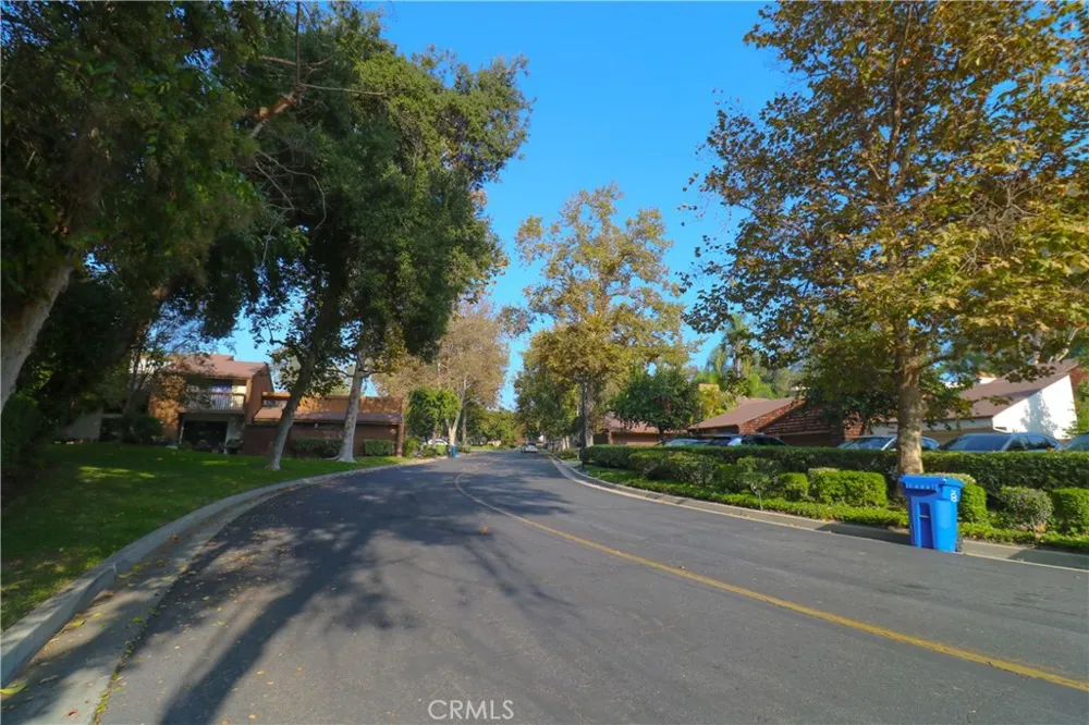 9455 Friendly Woods Whittier, CA 90605