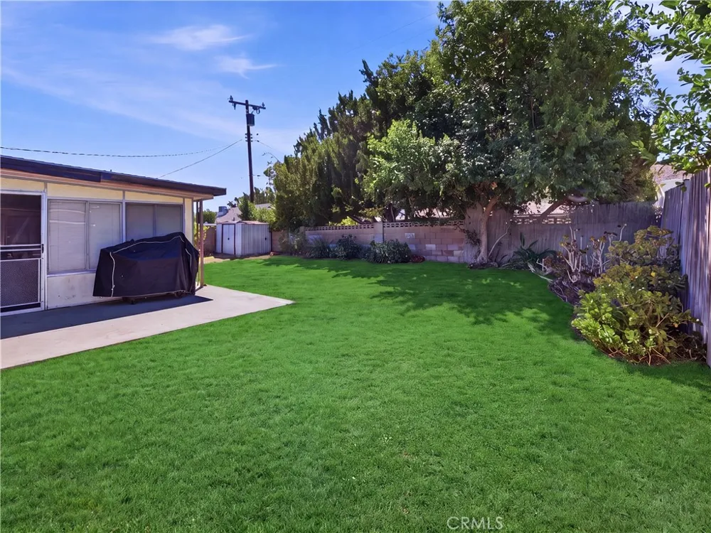 21052 Kingscrest Saugus, CA 91350