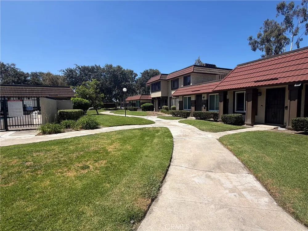 1419 Greenhaven Anaheim, CA 92801