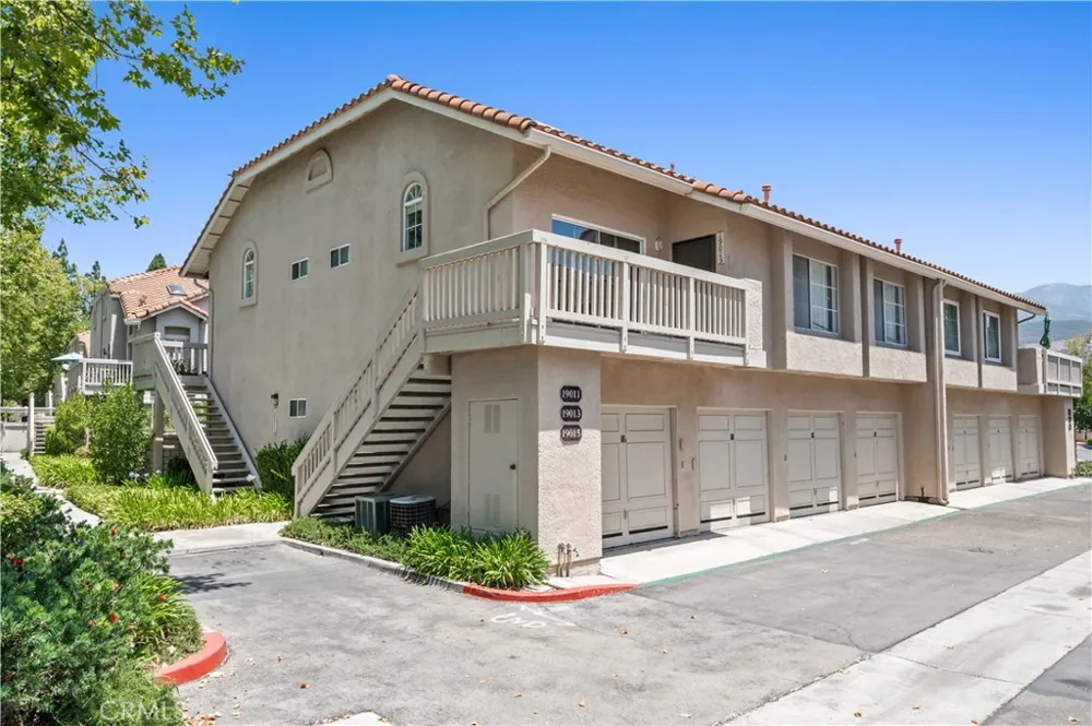 19015 Canyon Summit Lake Forest, CA 92679