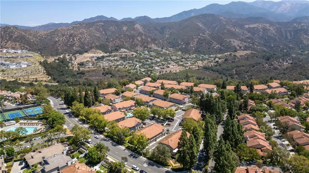 19015 Canyon Summit Lake Forest, CA 92679