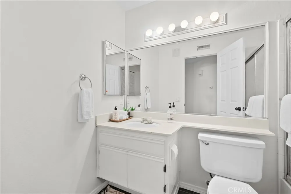 19015 Canyon Summit Lake Forest, CA 92679