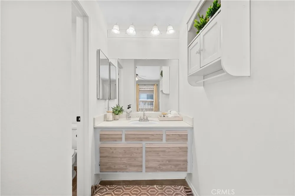 19015 Canyon Summit Lake Forest, CA 92679