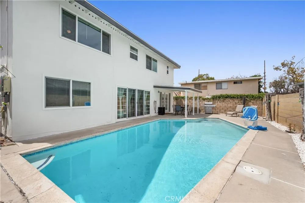 19518 Thornlake Avenue Cerritos, CA 90703